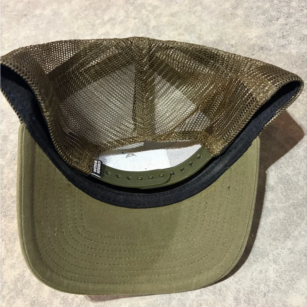 Outdoor research hat